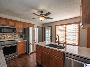 Genrose Drive, Rineyville, Kentucky 40162, ,5 BathroomsBathrooms,For Sale,Genrose Drive,HK24004509