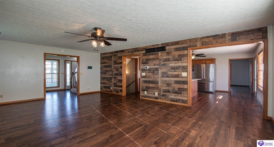 Genrose Drive, Rineyville, Kentucky 40162, ,5 BathroomsBathrooms,For Sale,Genrose Drive,HK24004509