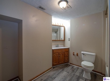 Genrose Drive, Rineyville, Kentucky 40162, ,5 BathroomsBathrooms,For Sale,Genrose Drive,HK24004509
