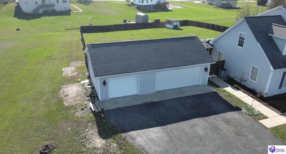 Genrose Drive, Rineyville, Kentucky 40162, ,5 BathroomsBathrooms,For Sale,Genrose Drive,HK24004509