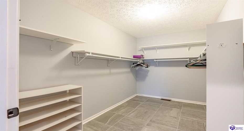 Wingate Road, Brandenburg, Kentucky 40108, ,3 BathroomsBathrooms,For Sale,Wingate Road,HK24004511