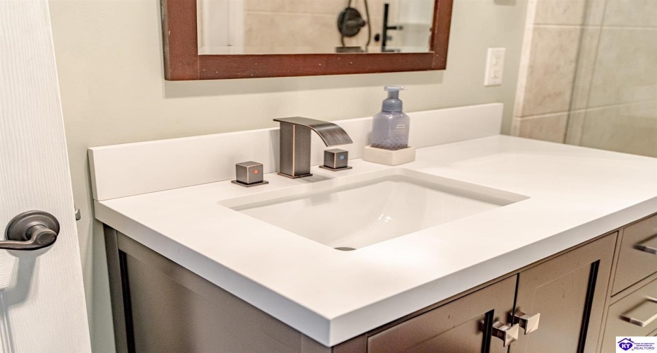 Wingate Road, Brandenburg, Kentucky 40108, ,3 BathroomsBathrooms,For Sale,Wingate Road,HK24004511