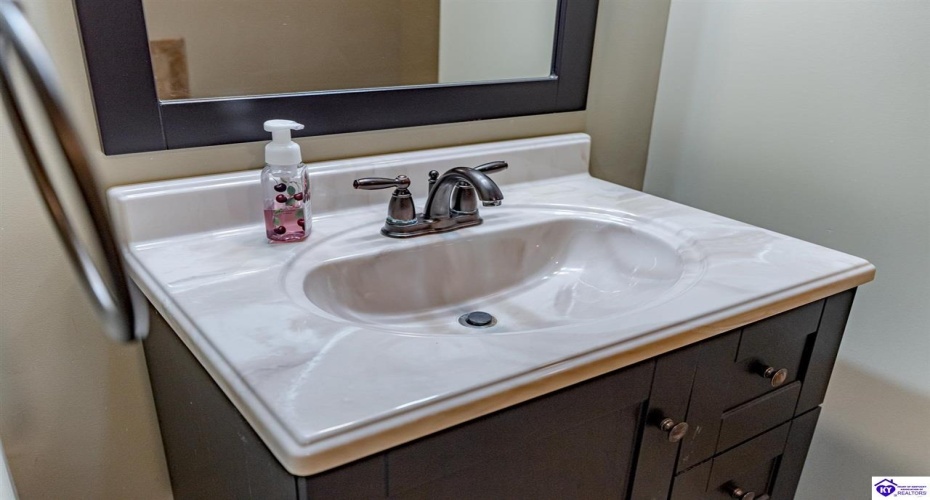 Wingate Road, Brandenburg, Kentucky 40108, ,3 BathroomsBathrooms,For Sale,Wingate Road,HK24004511