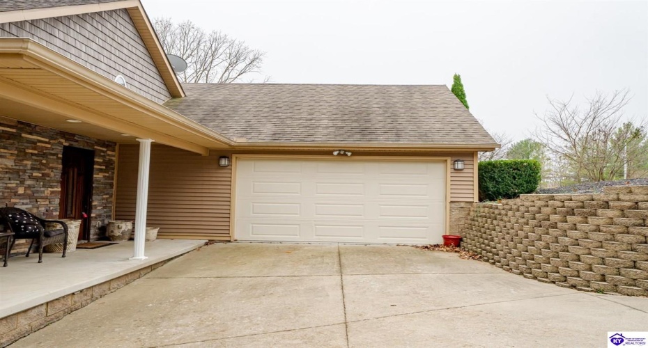 Wingate Road, Brandenburg, Kentucky 40108, ,3 BathroomsBathrooms,For Sale,Wingate Road,HK24004511