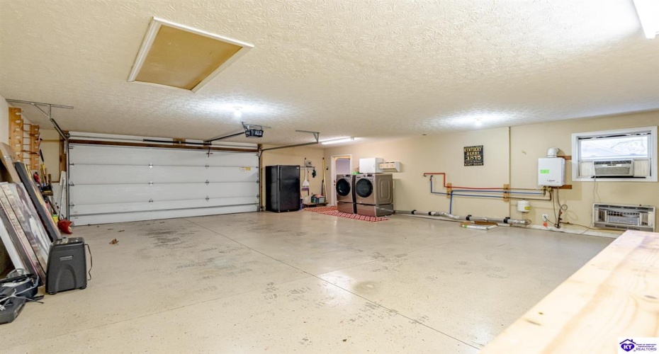 Wingate Road, Brandenburg, Kentucky 40108, ,3 BathroomsBathrooms,For Sale,Wingate Road,HK24004511