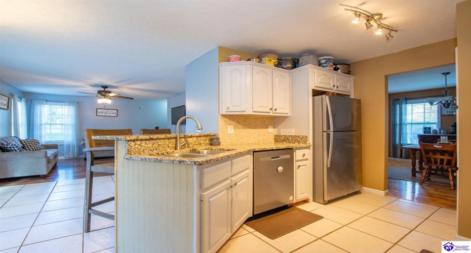 Weston Court, Rineyville, Kentucky 40162, ,3 BathroomsBathrooms,For Sale,Weston Court,HK24004521