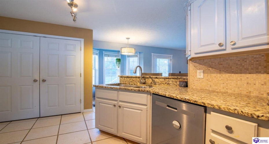 Weston Court, Rineyville, Kentucky 40162, ,3 BathroomsBathrooms,For Sale,Weston Court,HK24004521