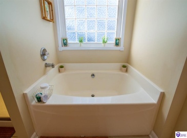 Weston Court, Rineyville, Kentucky 40162, ,3 BathroomsBathrooms,For Sale,Weston Court,HK24004521
