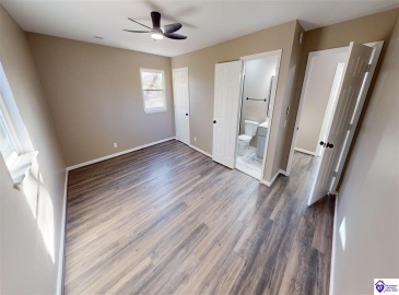 Autumn Way, Elizabethtown, Kentucky 42701, ,3 BathroomsBathrooms,For Sale,Autumn Way,HK24004522