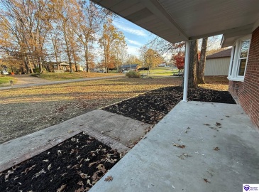 Autumn Way, Elizabethtown, Kentucky 42701, ,3 BathroomsBathrooms,For Sale,Autumn Way,HK24004522