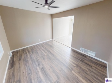 Autumn Way, Elizabethtown, Kentucky 42701, ,3 BathroomsBathrooms,For Sale,Autumn Way,HK24004522