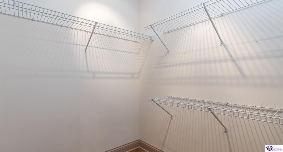 Cabernet Drive, Vine Grove, Kentucky 40175, ,2 BathroomsBathrooms,For Sale,Cabernet Drive,HK24004523