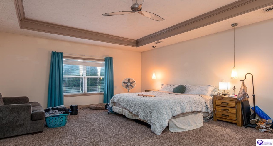 Cabernet Drive, Vine Grove, Kentucky 40175, ,2 BathroomsBathrooms,For Sale,Cabernet Drive,HK24004523