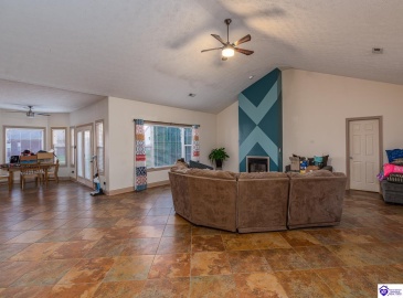 Cabernet Drive, Vine Grove, Kentucky 40175, ,2 BathroomsBathrooms,For Sale,Cabernet Drive,HK24004523