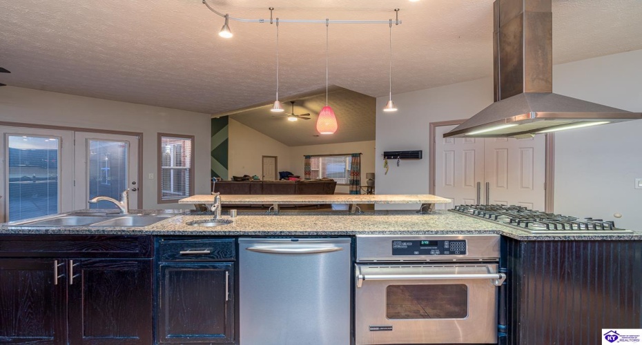 Cabernet Drive, Vine Grove, Kentucky 40175, ,2 BathroomsBathrooms,For Sale,Cabernet Drive,HK24004523