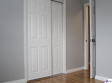 Pear Orchard Rd NW, Elizabethtown, Kentucky 42701, ,2 BathroomsBathrooms,For Sale,Pear Orchard Rd NW,HK24004525