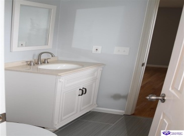 Pear Orchard Rd NW, Elizabethtown, Kentucky 42701, ,2 BathroomsBathrooms,For Sale,Pear Orchard Rd NW,HK24004525