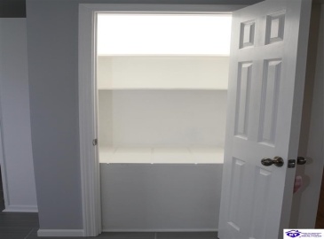 Pear Orchard Rd NW, Elizabethtown, Kentucky 42701, ,2 BathroomsBathrooms,For Sale,Pear Orchard Rd NW,HK24004525