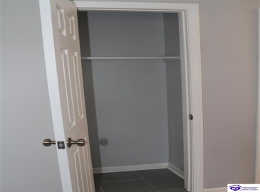 Pear Orchard Rd NW, Elizabethtown, Kentucky 42701, ,2 BathroomsBathrooms,For Sale,Pear Orchard Rd NW,HK24004525