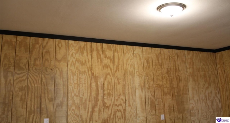 Pear Orchard Rd NW, Elizabethtown, Kentucky 42701, ,2 BathroomsBathrooms,For Sale,Pear Orchard Rd NW,HK24004525