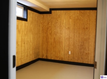 Pear Orchard Rd NW, Elizabethtown, Kentucky 42701, ,2 BathroomsBathrooms,For Sale,Pear Orchard Rd NW,HK24004525