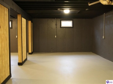 Pear Orchard Rd NW, Elizabethtown, Kentucky 42701, ,2 BathroomsBathrooms,For Sale,Pear Orchard Rd NW,HK24004525