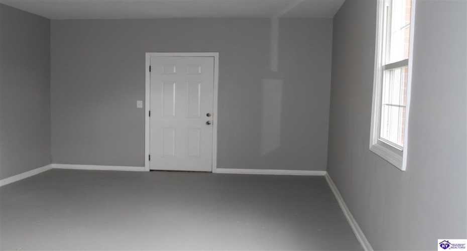 Pear Orchard Rd NW, Elizabethtown, Kentucky 42701, ,2 BathroomsBathrooms,For Sale,Pear Orchard Rd NW,HK24004525