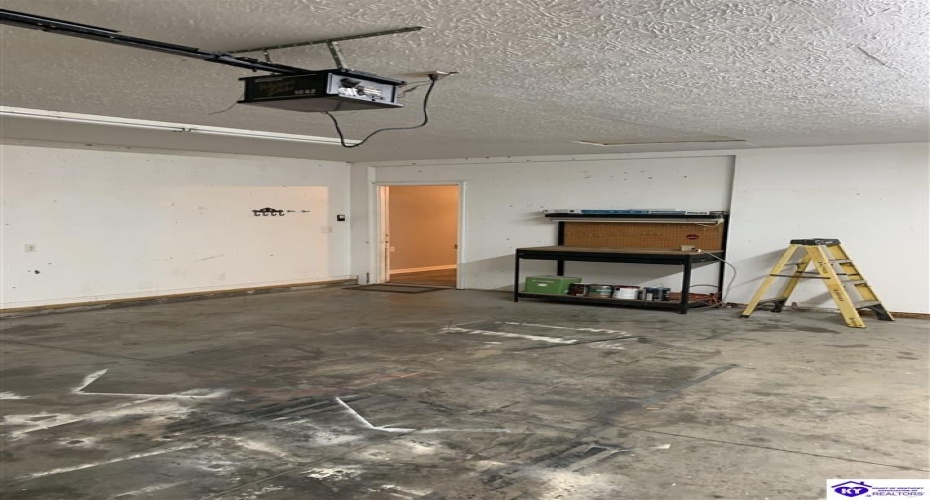 James Duvall Lane, Cecilia, Kentucky 42724, ,2 BathroomsBathrooms,For Sale,James Duvall Lane,HK24004526