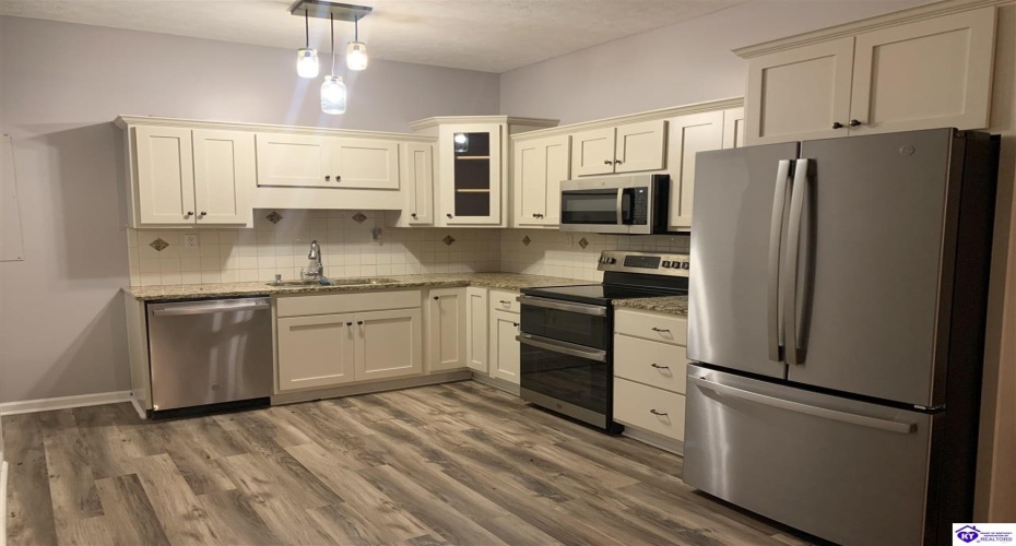 James Duvall Lane, Cecilia, Kentucky 42724, ,2 BathroomsBathrooms,For Sale,James Duvall Lane,HK24004526