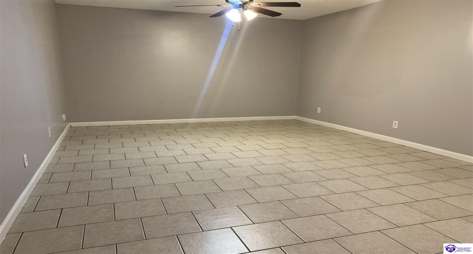 James Duvall Lane, Cecilia, Kentucky 42724, ,2 BathroomsBathrooms,For Sale,James Duvall Lane,HK24004526