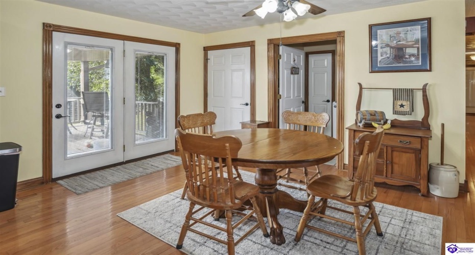 Avery Loop, Bardstown, Kentucky 40004, ,3 BathroomsBathrooms,For Sale,Avery Loop,HK24004527