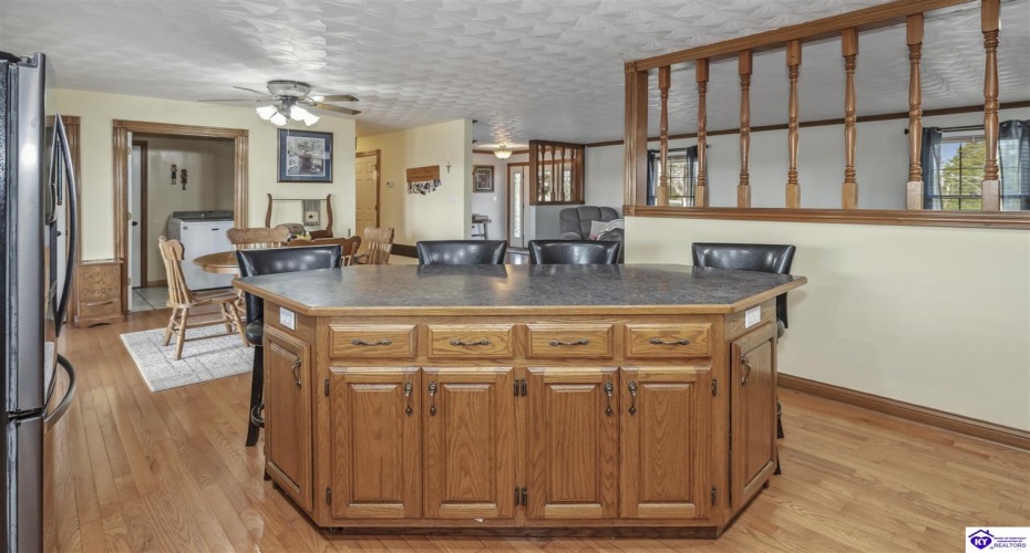 Avery Loop, Bardstown, Kentucky 40004, ,3 BathroomsBathrooms,For Sale,Avery Loop,HK24004527