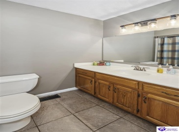 Avery Loop, Bardstown, Kentucky 40004, ,3 BathroomsBathrooms,For Sale,Avery Loop,HK24004527