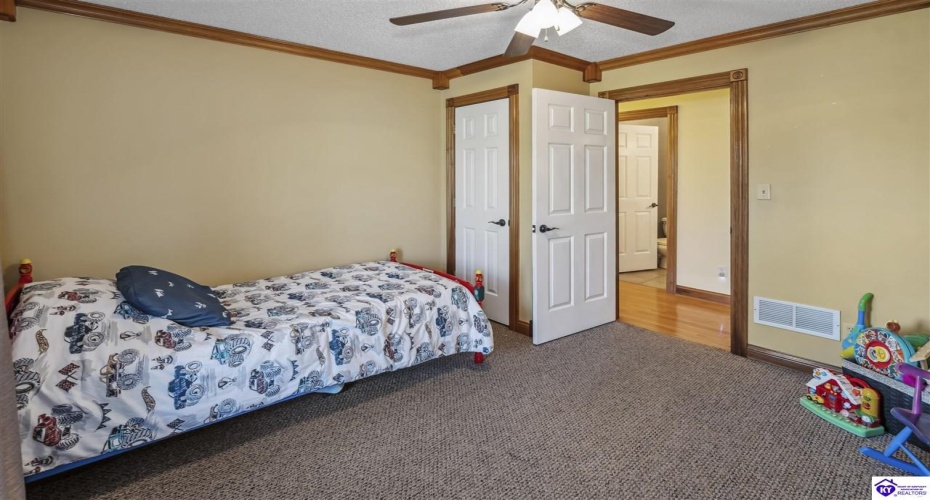 Avery Loop, Bardstown, Kentucky 40004, ,3 BathroomsBathrooms,For Sale,Avery Loop,HK24004527