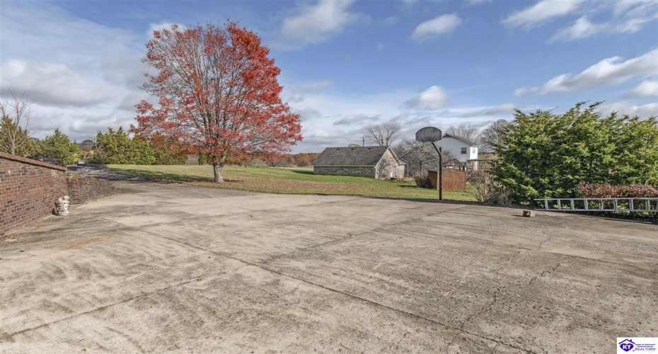 Avery Loop, Bardstown, Kentucky 40004, ,3 BathroomsBathrooms,For Sale,Avery Loop,HK24004527