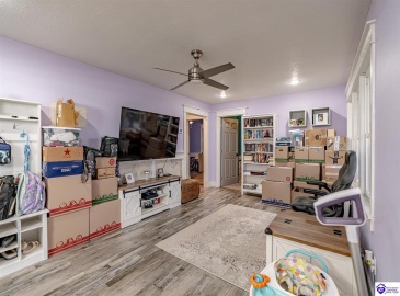 Chester Street, Leitchfield, Kentucky 42754, ,3 BathroomsBathrooms,For Sale,Chester Street,HK24004528