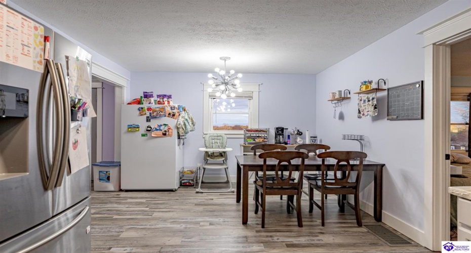 Chester Street, Leitchfield, Kentucky 42754, ,3 BathroomsBathrooms,For Sale,Chester Street,HK24004528