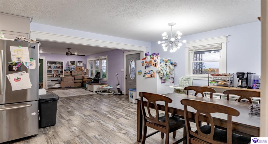 Chester Street, Leitchfield, Kentucky 42754, ,3 BathroomsBathrooms,For Sale,Chester Street,HK24004528