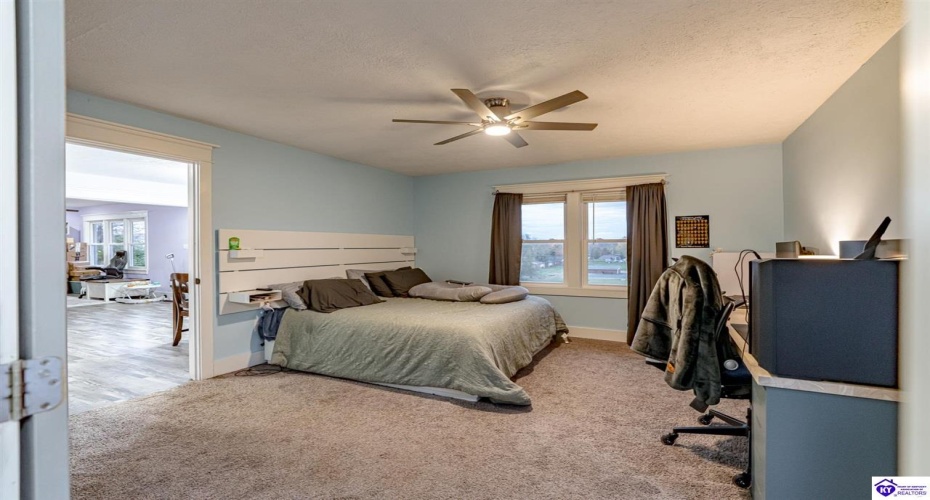 Chester Street, Leitchfield, Kentucky 42754, ,3 BathroomsBathrooms,For Sale,Chester Street,HK24004528