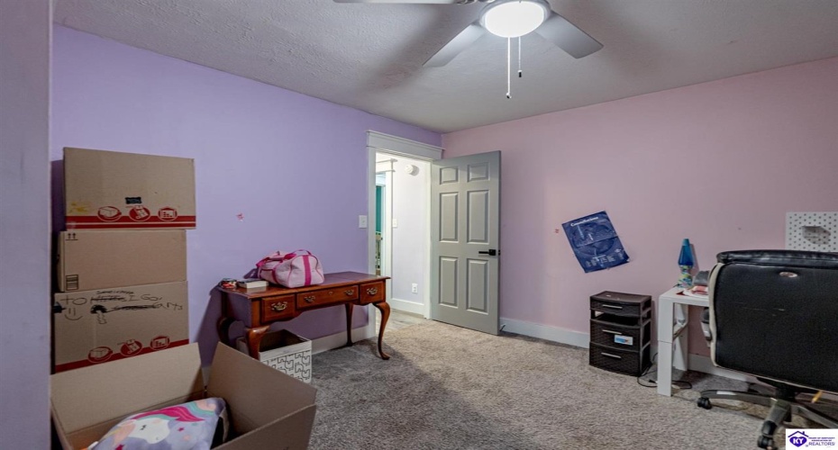 Chester Street, Leitchfield, Kentucky 42754, ,3 BathroomsBathrooms,For Sale,Chester Street,HK24004528