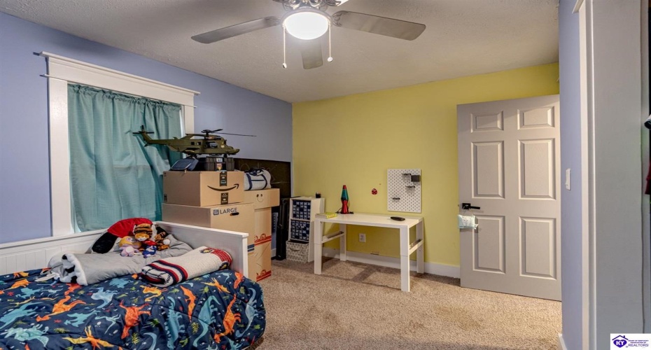 Chester Street, Leitchfield, Kentucky 42754, ,3 BathroomsBathrooms,For Sale,Chester Street,HK24004528