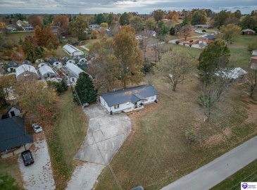 Chester Street, Leitchfield, Kentucky 42754, ,3 BathroomsBathrooms,For Sale,Chester Street,HK24004528