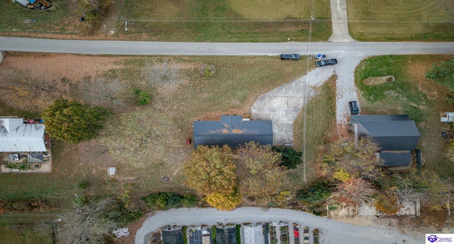 Chester Street, Leitchfield, Kentucky 42754, ,3 BathroomsBathrooms,For Sale,Chester Street,HK24004528