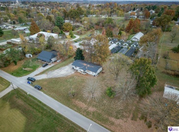 Chester Street, Leitchfield, Kentucky 42754, ,3 BathroomsBathrooms,For Sale,Chester Street,HK24004528