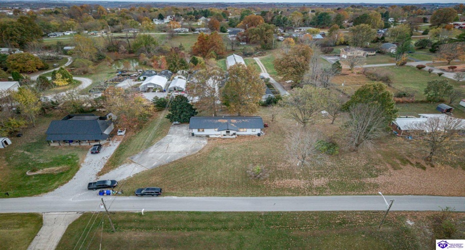 Chester Street, Leitchfield, Kentucky 42754, ,3 BathroomsBathrooms,For Sale,Chester Street,HK24004528