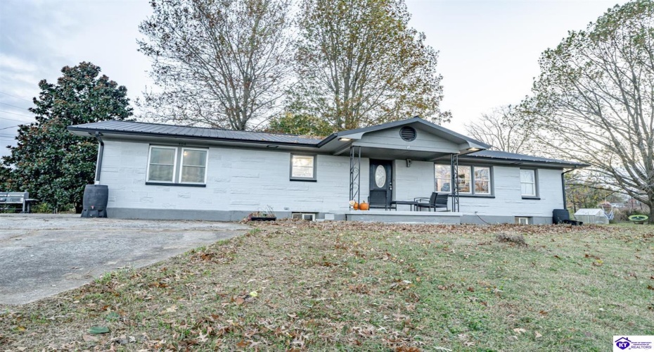 Chester Street, Leitchfield, Kentucky 42754, ,3 BathroomsBathrooms,For Sale,Chester Street,HK24004528