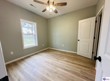 Robert Landis Road, Greensburg, Kentucky 42743, ,1 BathroomBathrooms,For Sale,Robert Landis Road,HK24004532