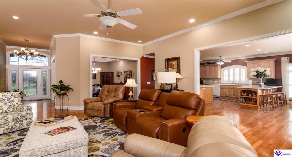 St Andrews Drive, Vine Grove, Kentucky 40175, ,4 BathroomsBathrooms,For Sale,St Andrews Drive,HK24004533