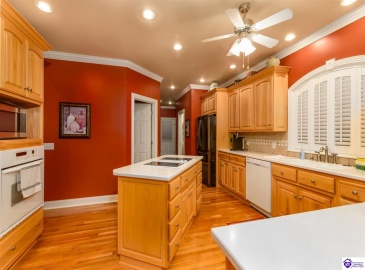 St Andrews Drive, Vine Grove, Kentucky 40175, ,4 BathroomsBathrooms,For Sale,St Andrews Drive,HK24004533