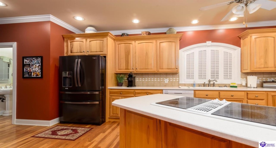 St Andrews Drive, Vine Grove, Kentucky 40175, ,4 BathroomsBathrooms,For Sale,St Andrews Drive,HK24004533